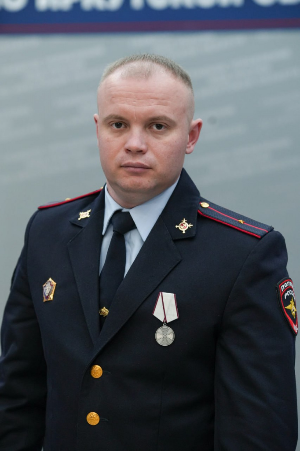 Владимир Колокольцев наградил полицейского из Ангарска государственной наградой – медалью «За спасение погибавших»