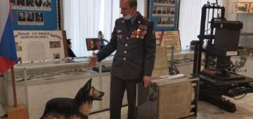 Школьники с экскурсией побывали в УВД